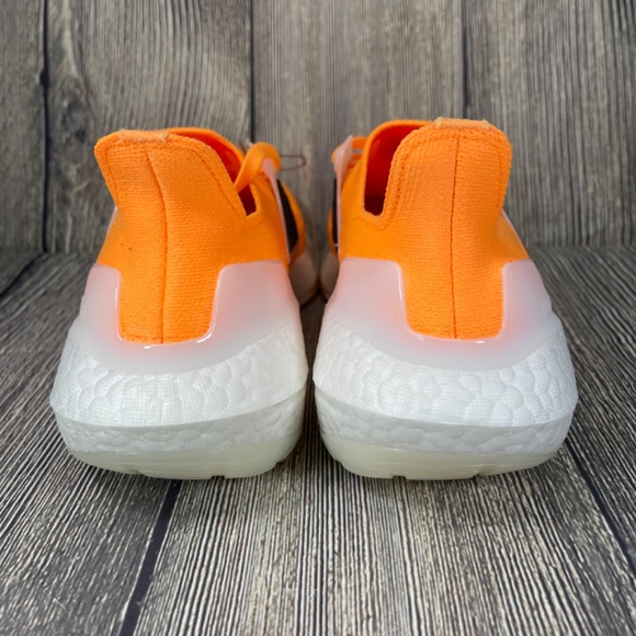 Adidas UltraBoost 22 Flash Orange/Core Black/Cloud White Mens HR1029 - Picture 3 of 8